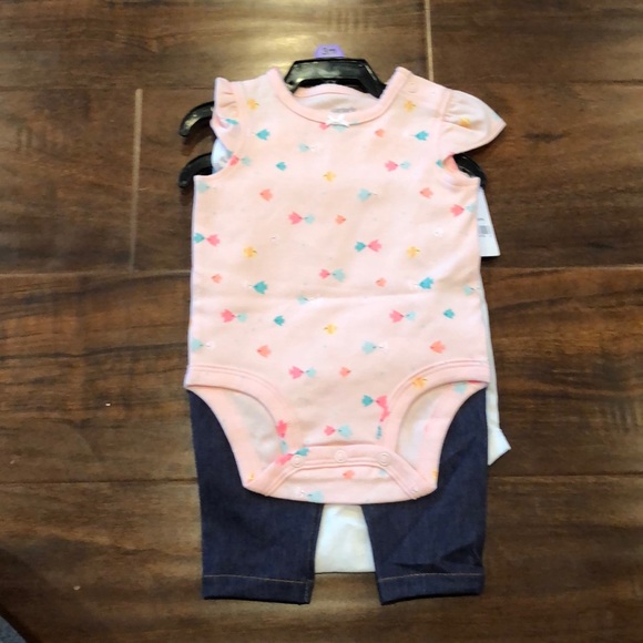 Carter’s - 3 piece set - Picture 2 of 4